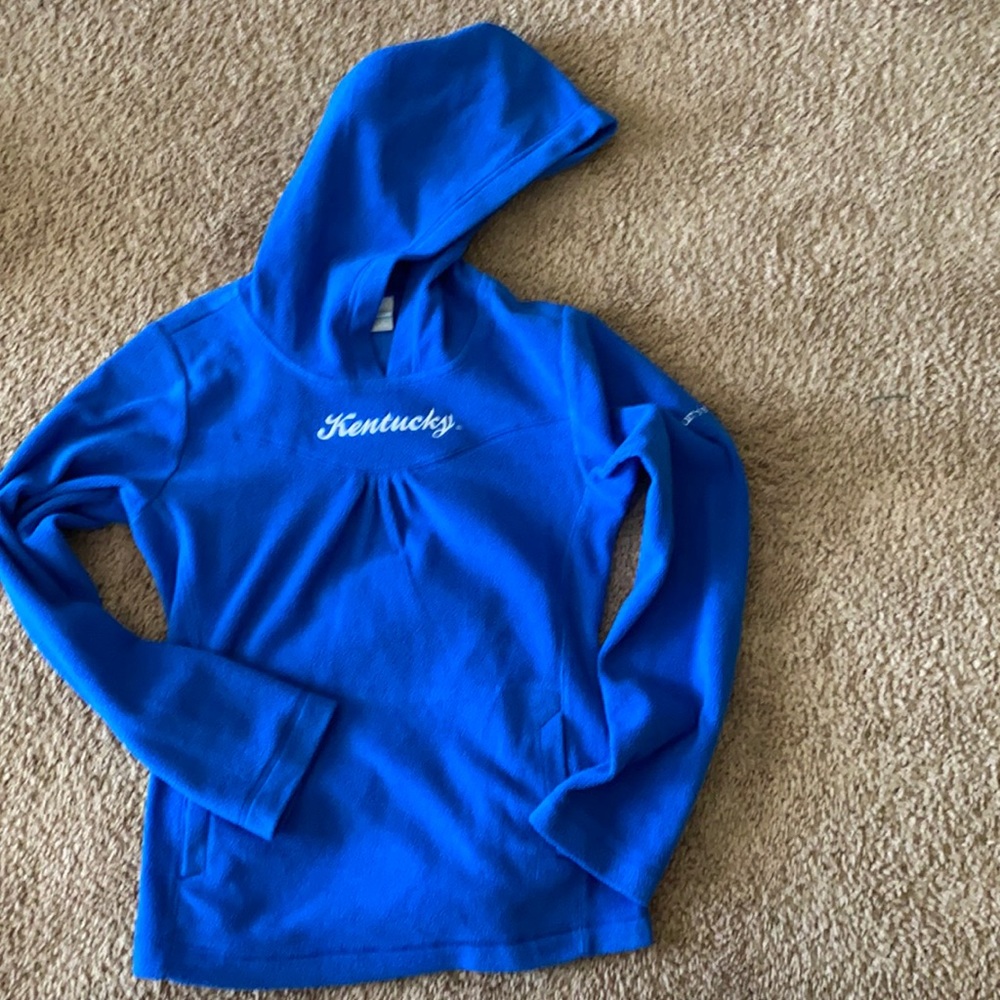 Girls Columbia sweatshirt